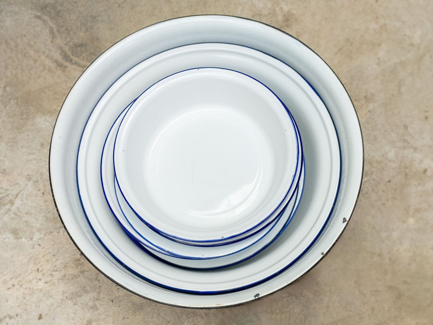 Black Rimmed Enamel Bowl - Extra Large