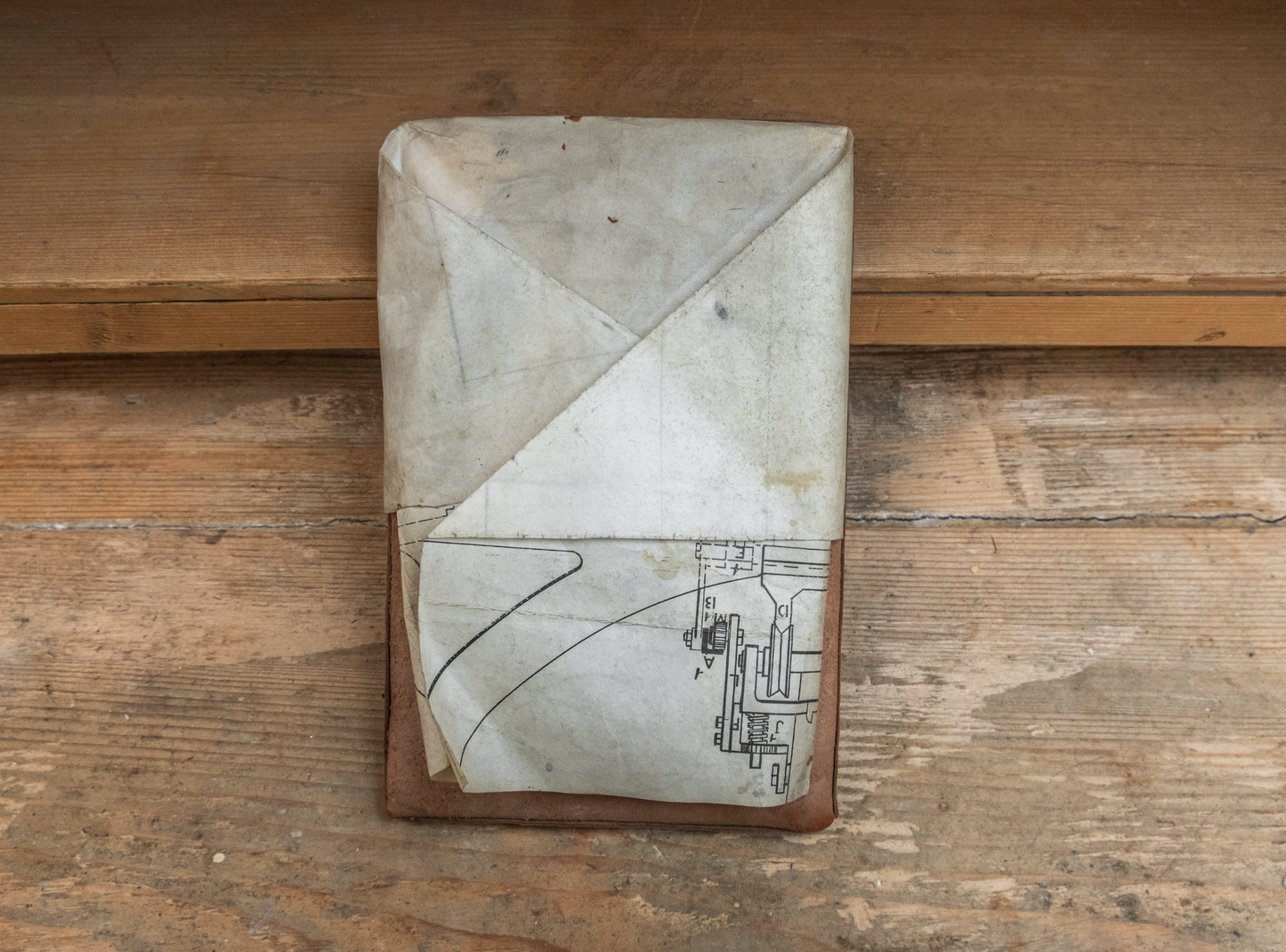 Vintage Gold Leaf Guard