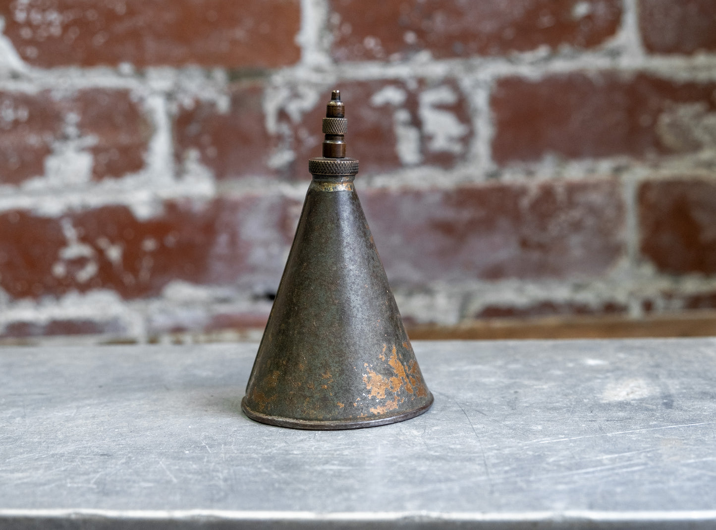 Conical Parker-Hale Valve Spout Oiler