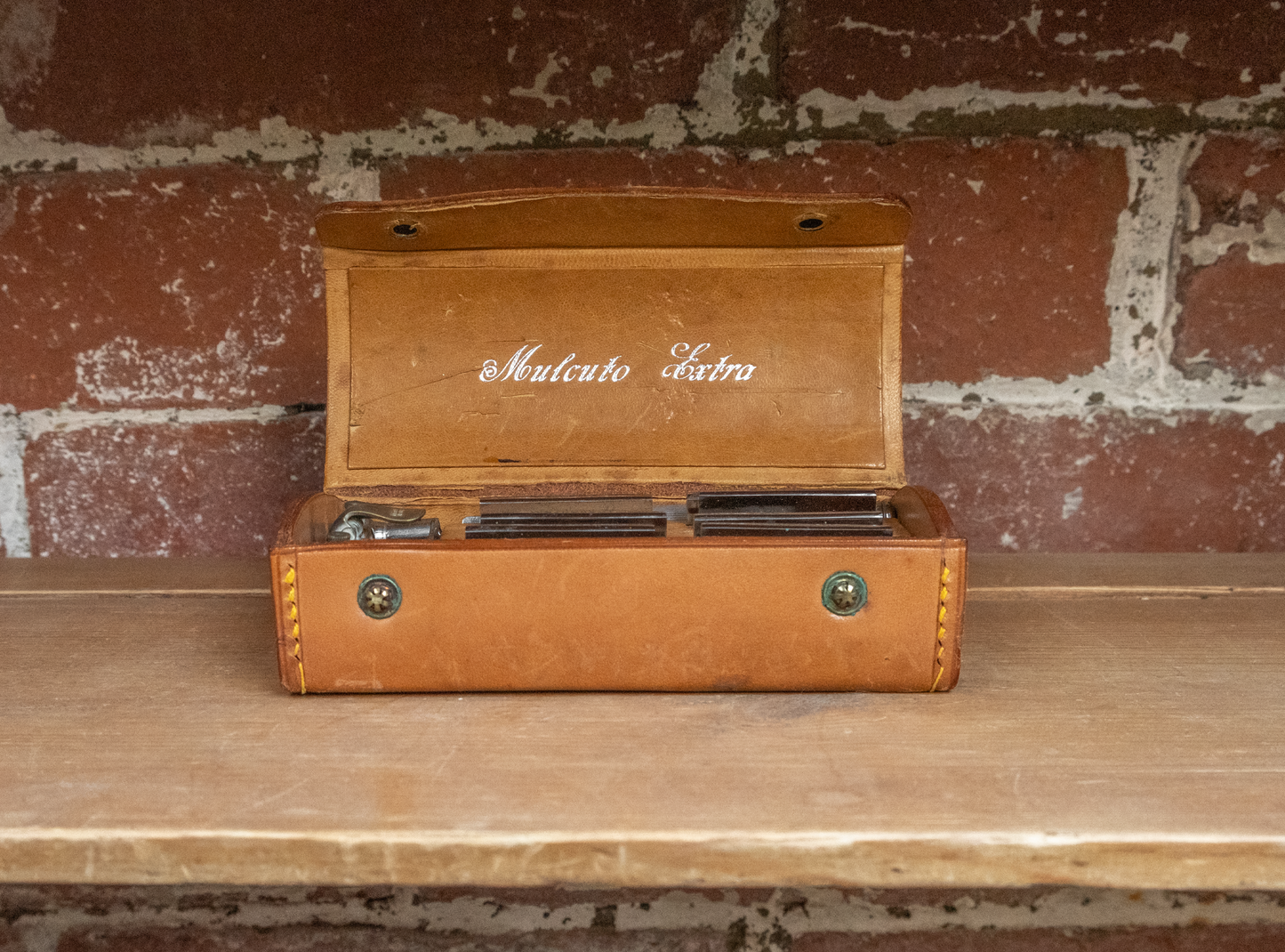 Vintage Mulcuto Razor Set