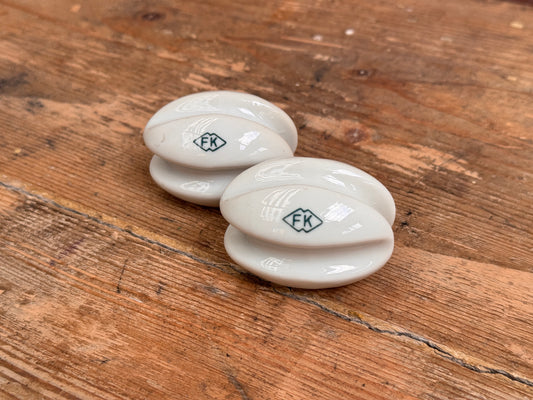 FK - Porcelain Insulators