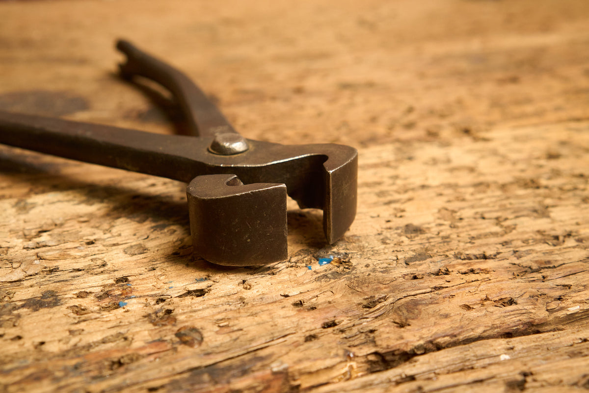 Carpenter's Pincer