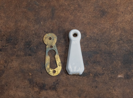 Vintage Keyhole Escutcheon