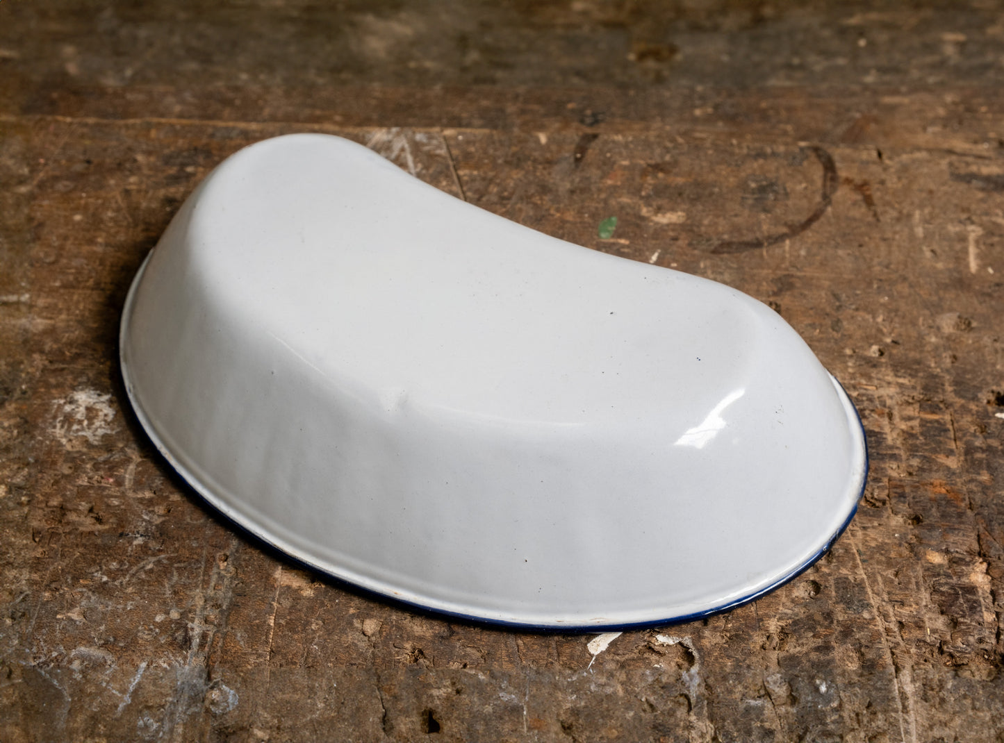 Kidney Shaped Enamelware Bowl