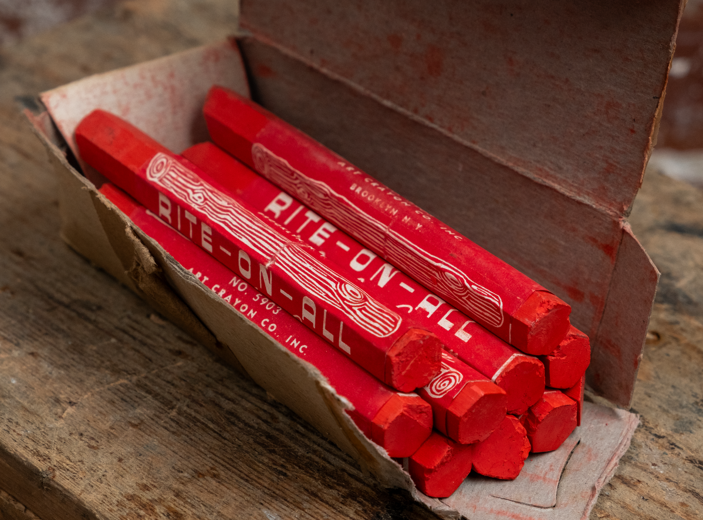 Rite-On-All  Lumber Crayons