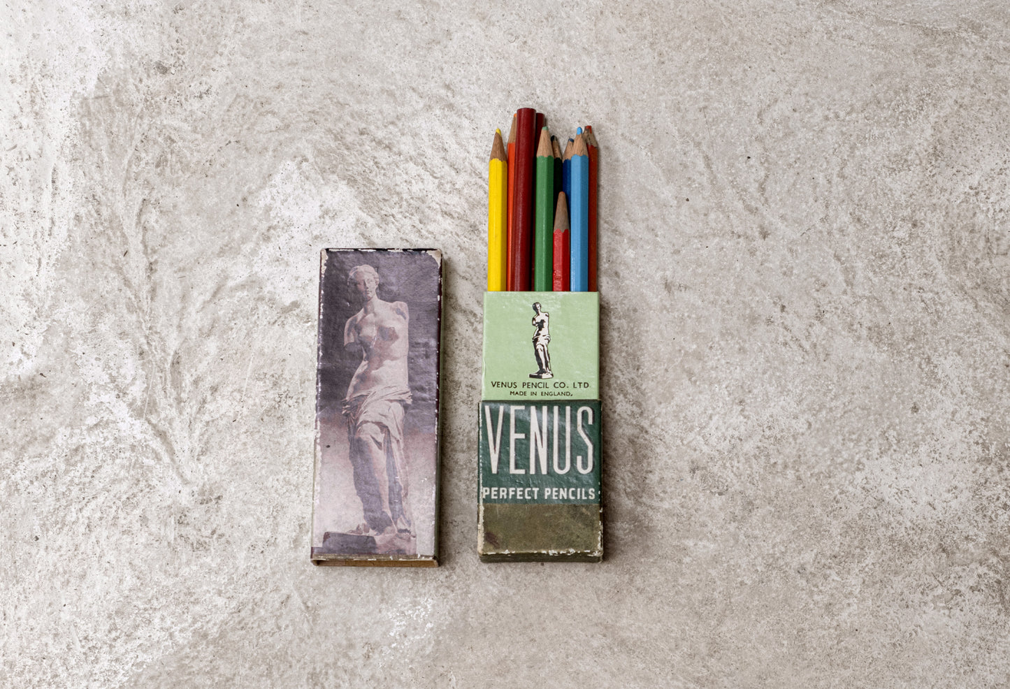 Venus Coloured Pencil Crayons